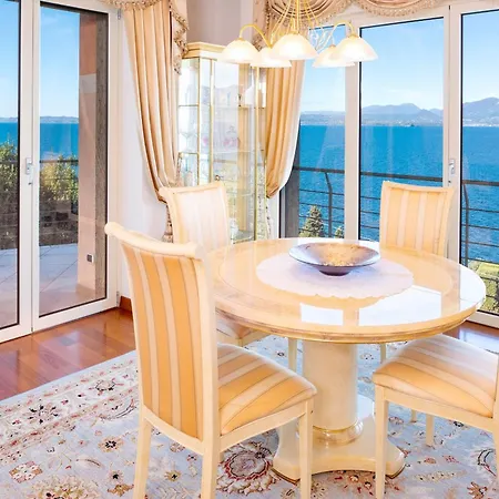 Villa Panoramic Clementina *